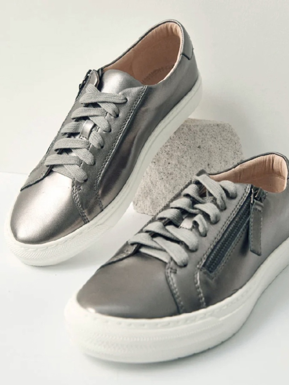 FRANKIE4 Billie Gunmetal Leather Sneakers - 8.5